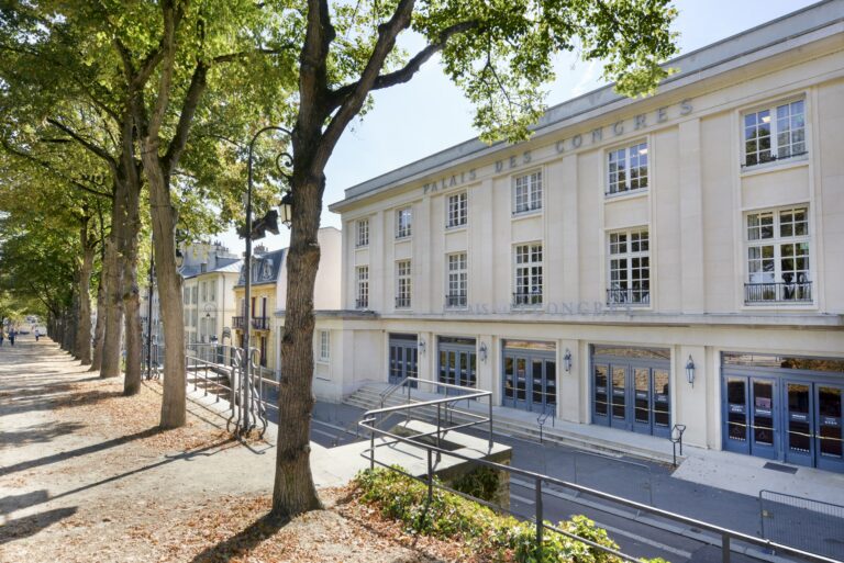 palais-congres-versailles-exterieur-facade